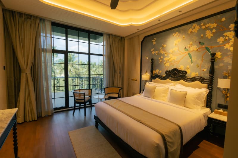 Superior Deluxe Room (Pool View Patio)